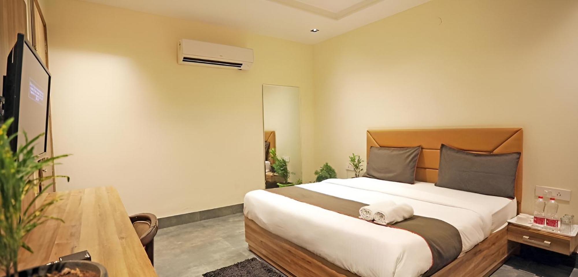 Goodluck House Near Terminal 3 Igi Airport Hotel New Delhi Buitenkant foto