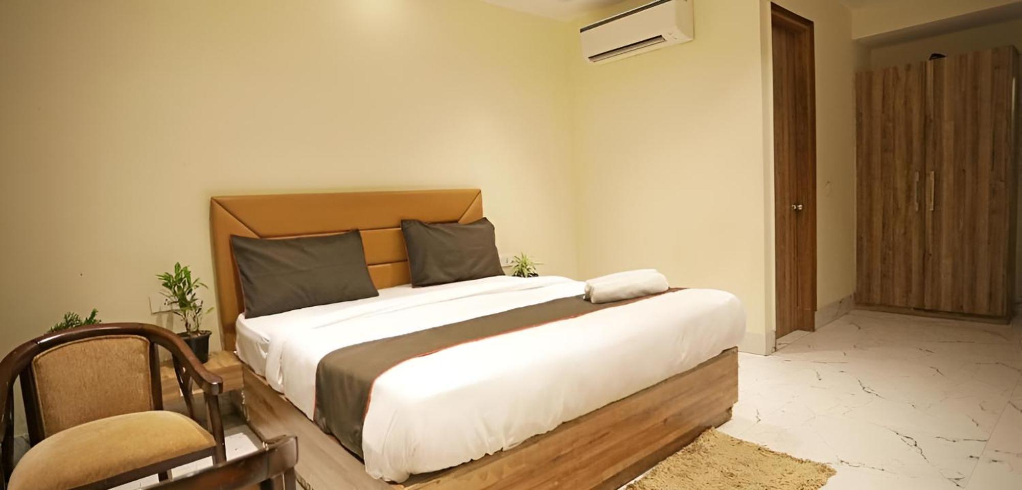Goodluck House Near Terminal 3 Igi Airport Hotel New Delhi Buitenkant foto