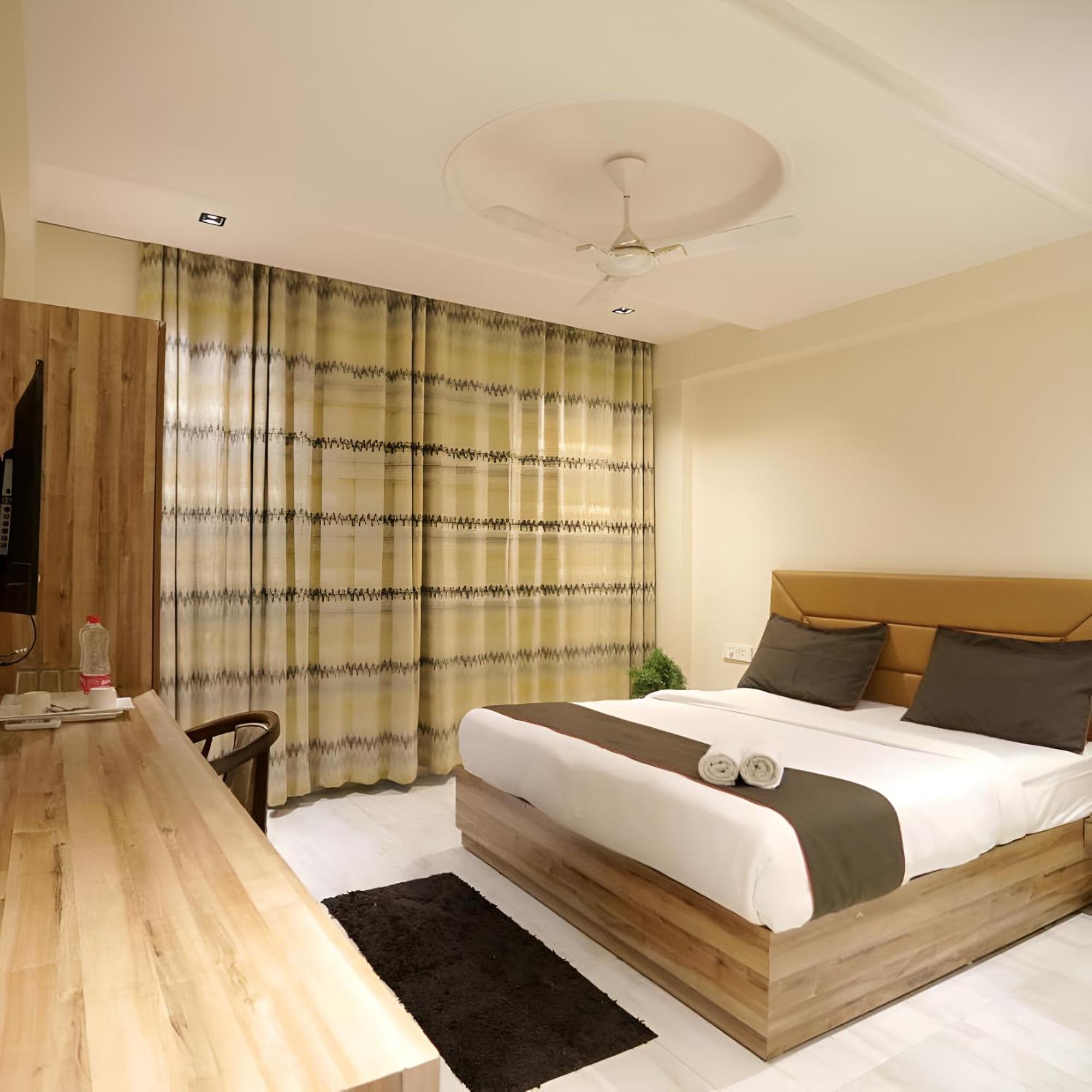 Goodluck House Near Terminal 3 Igi Airport Hotel New Delhi Buitenkant foto